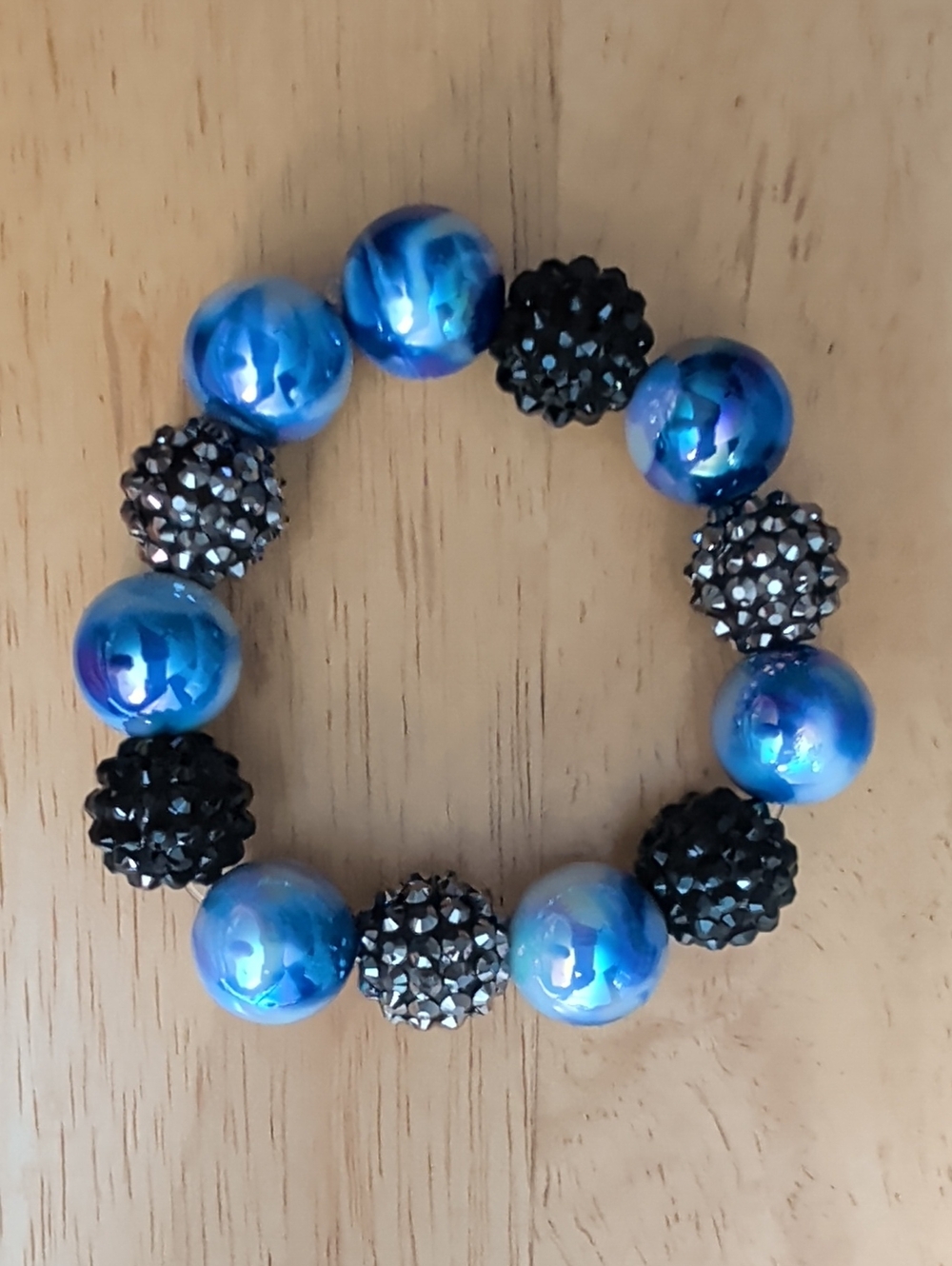 Chunky Blue and Black Beaded Stretch Bracelet NWOT